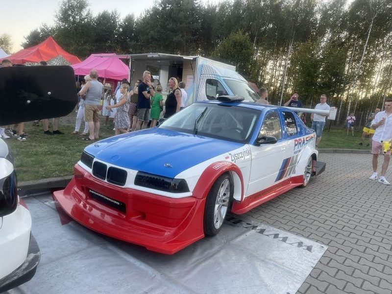BMW E36 — projekt wyścigowy Demon Garage